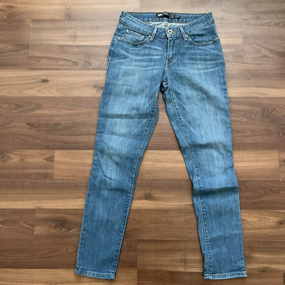 Levi's Women's Bold Curve Light Denim Mid Rise Straight Jeans Size 4/27 - Picture 1 of 5